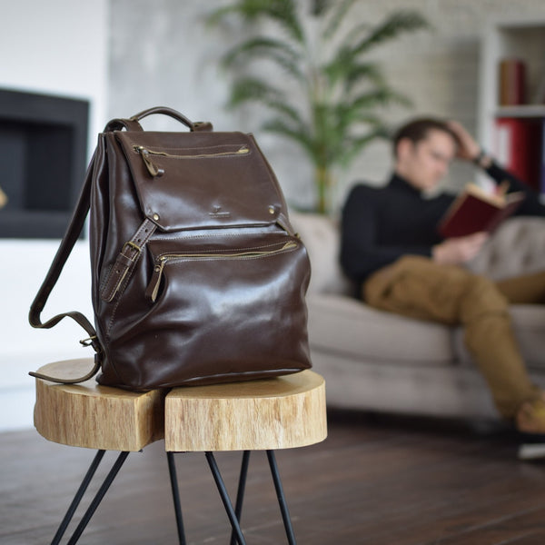 Backpack III - Mochila em Couro The Caveman